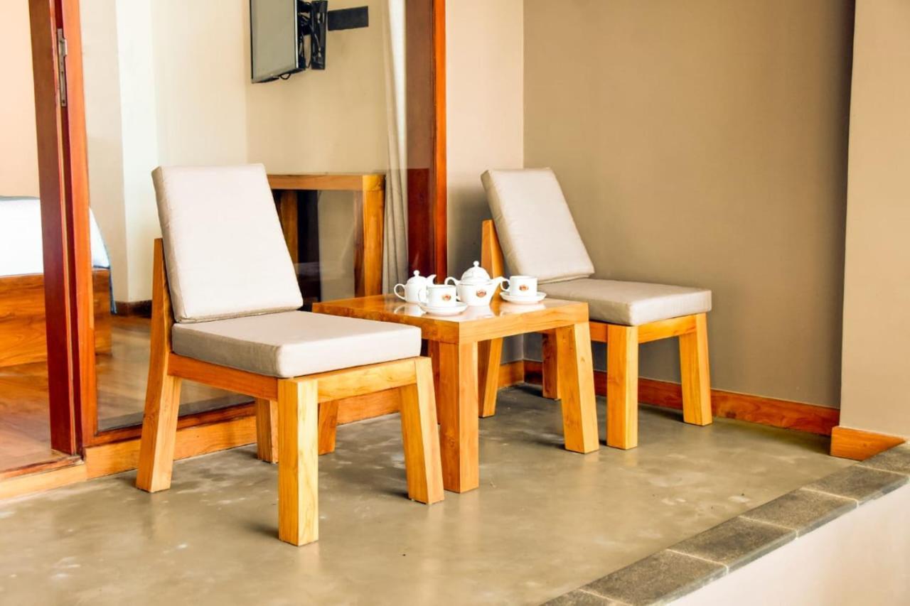 Bk Beach Boutique Hotel - Hikkaduwa Bagian luar foto