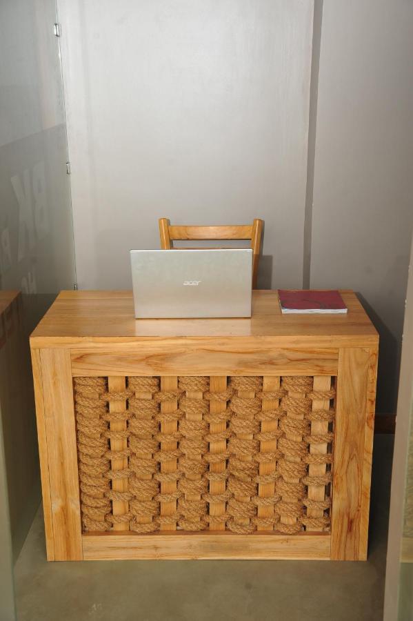 Bk Beach Boutique Hotel - Hikkaduwa Bagian luar foto