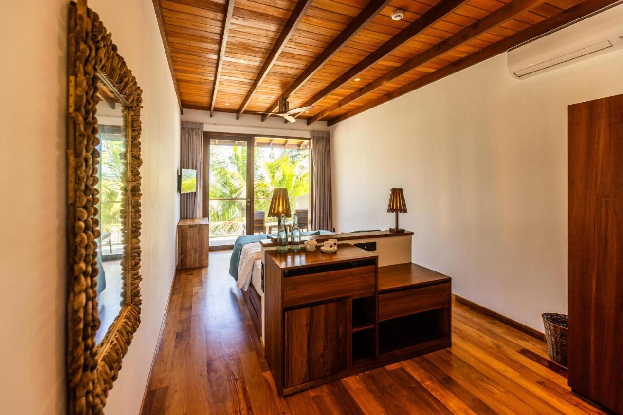 Bk Beach Boutique Hotel - Hikkaduwa Bagian luar foto