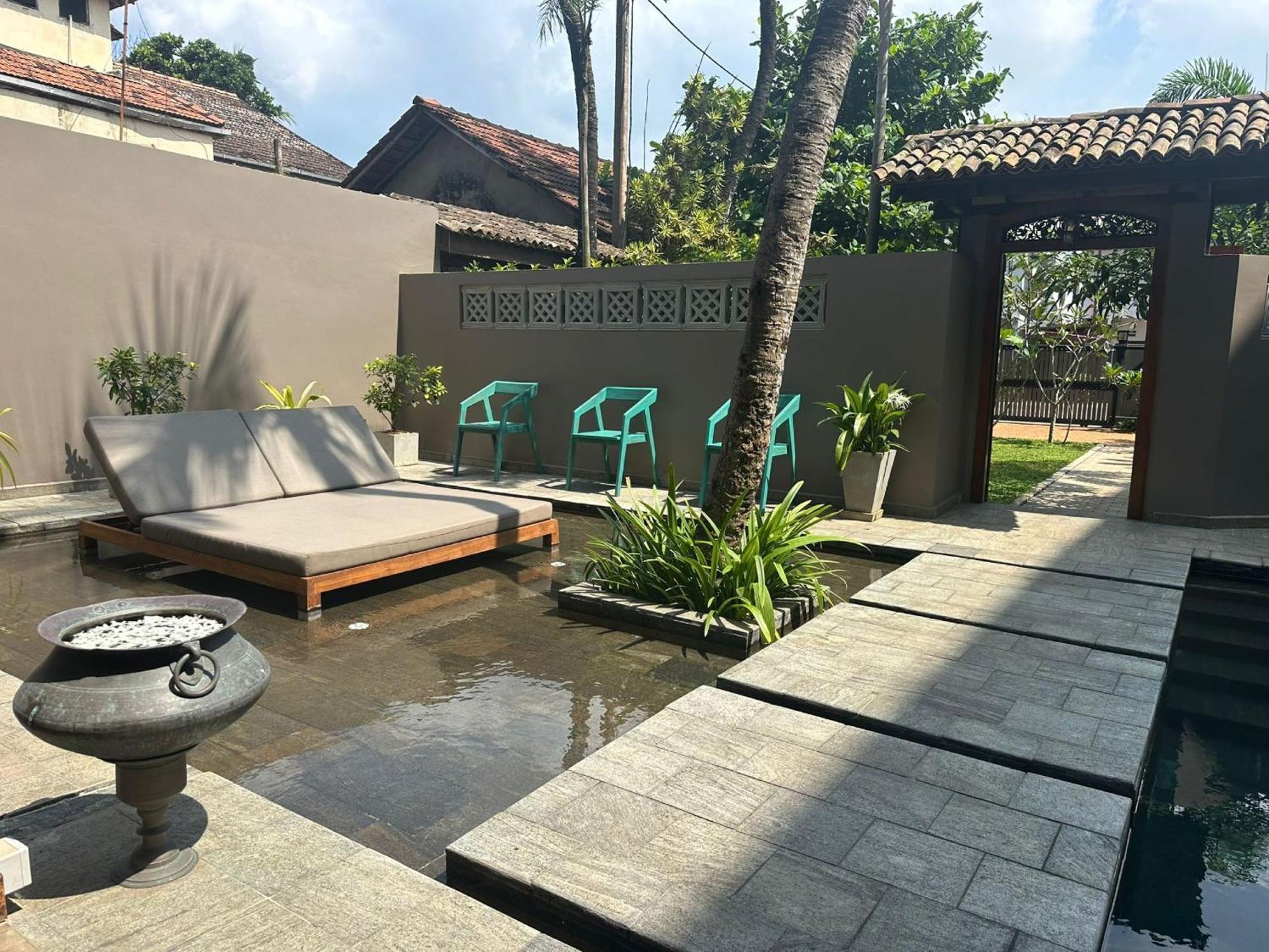 Bk Beach Boutique Hotel - Hikkaduwa Bagian luar foto