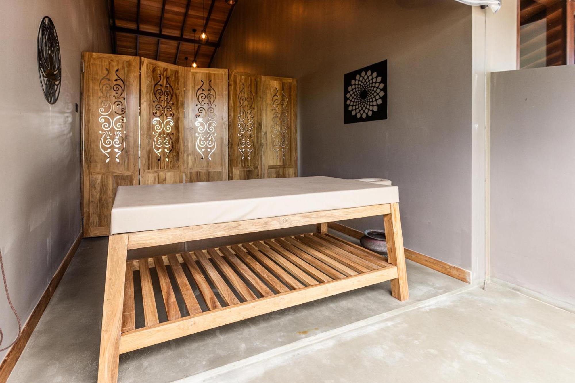 Bk Beach Boutique Hotel - Hikkaduwa Bagian luar foto