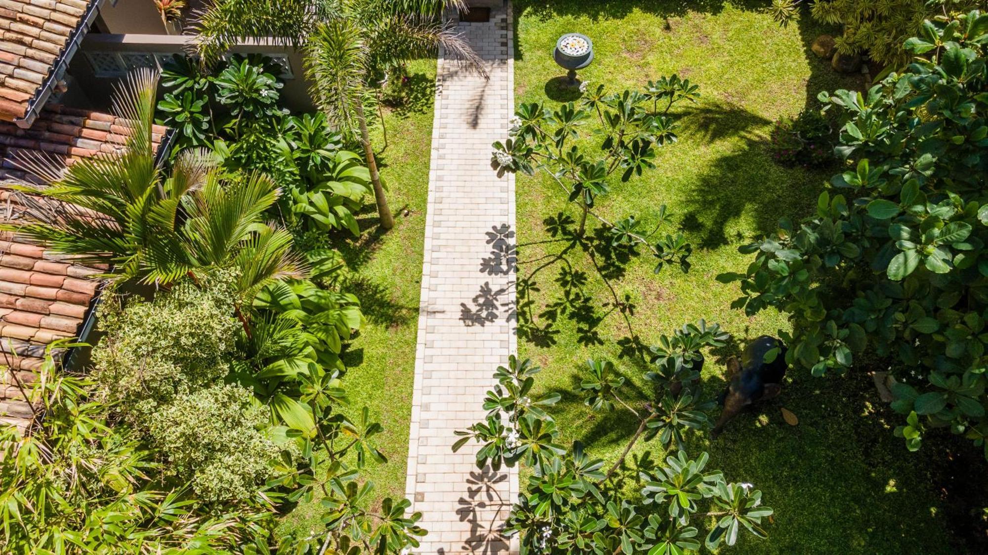 Bk Beach Boutique Hotel - Hikkaduwa Bagian luar foto